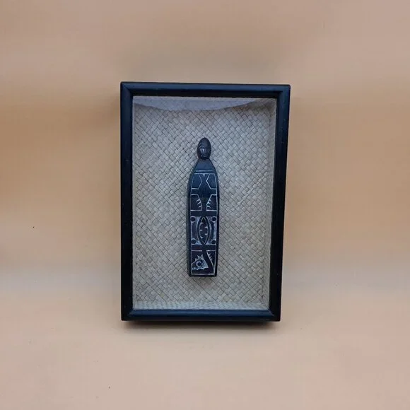 African Statue Shadow Box - Picture 1 of 11